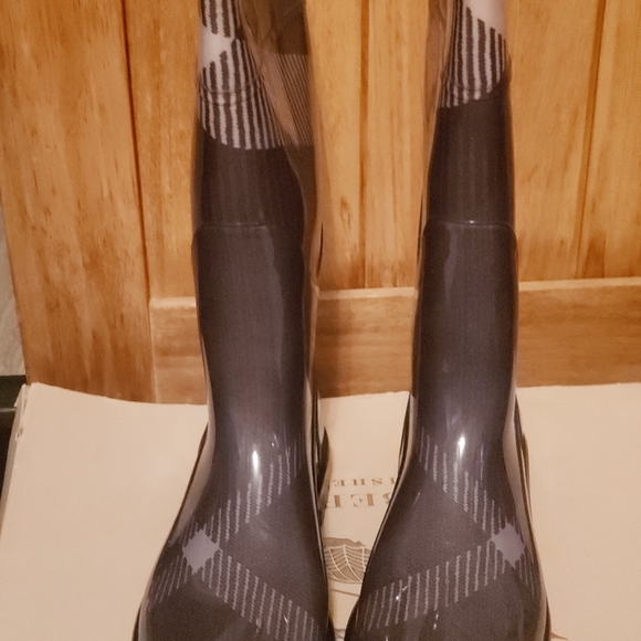 Rain Boots - Picture 1 of 5